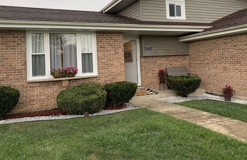 Country Club Hills House | Perfect Southland Location close to everything!