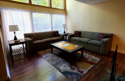 Chalet Village House | Perfect spot for all the skiing enthusiasts out there!