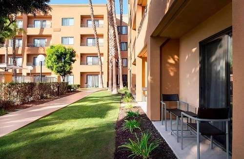 Torrance Apartment | Perfect Stay! Close to Torrance Beach Coast Line! Free Parking, Pets Allowed!