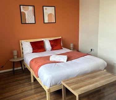 Telford House | Perfect stays Telford 4 bed