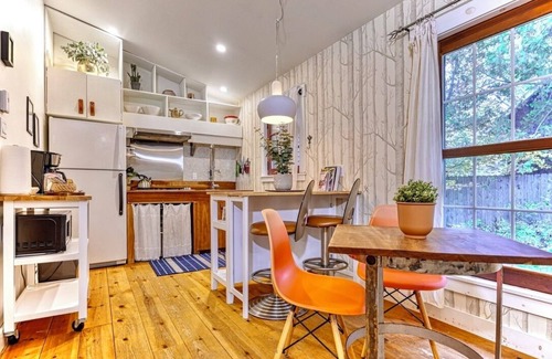 Ayers Cliff Apartment | Perfect Winter Weekend Loft in the ❤️ of the Eastern Townships