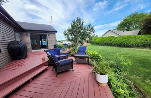 Plattsburgh House | Perfectly Found on the lake