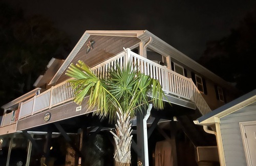 Surfside Beach House | Perfectly updated beach getaway to Ocean Lakes