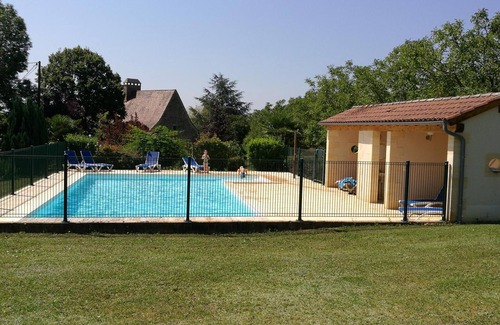 Daglan Cottage | Périgord house with pool, fireplace, Wifi, parking, pets allowed