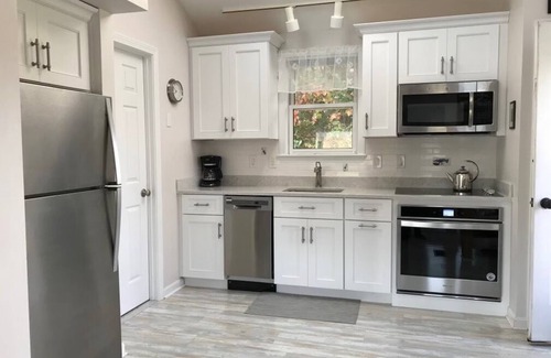 Ogunquit Condo | Perkins Cove Gem - Q934 Ocean view home with one bedroom loft in the heart of Perkins Cove