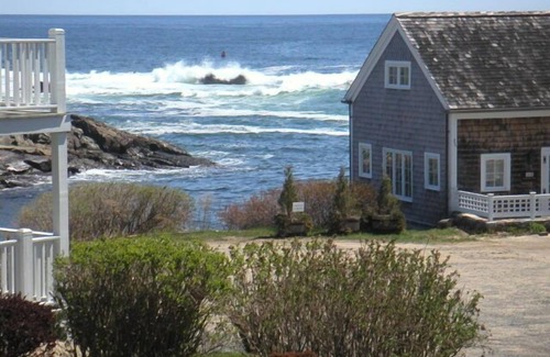 Ogunquit Condo | Perkins Cove Gem - Q934 Ocean view home with one bedroom loft in the heart of Perkins Cove