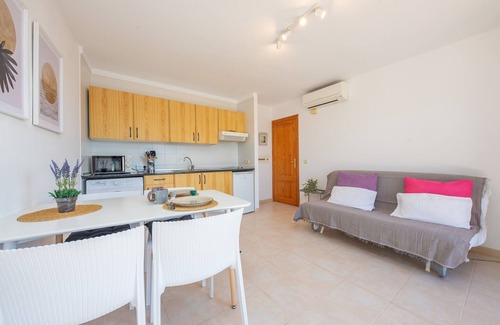 Cala Agulla Apartment | Perleta - Apartment In Cala Rajada. Free Wifi