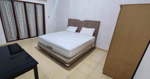 Kotamobagu Hotel | Permata Homestay Kotamobagu Mitra RedDoorz
