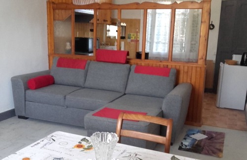 Pernes-les-Fontaines Apartment | PERNES LA PROVENCALE