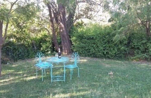 Dunsborough Cottage | PERON COTTAGE BY THE BAY. Huge backyard for your "Furry Friends" Small dogs only