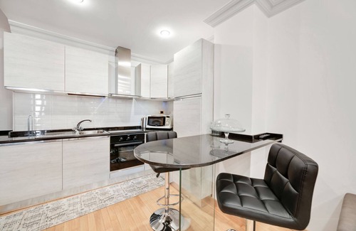 Salario Apartment | Peroni 8 Pax Brand New Apartment