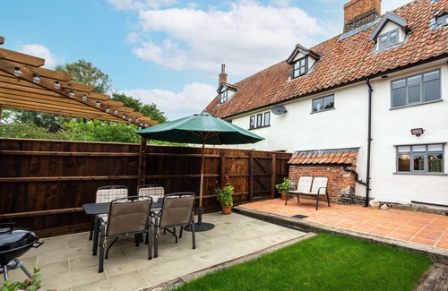 Woodbridge House | Perry Acres Cottage - Two Bedroom House, Sleeps 3