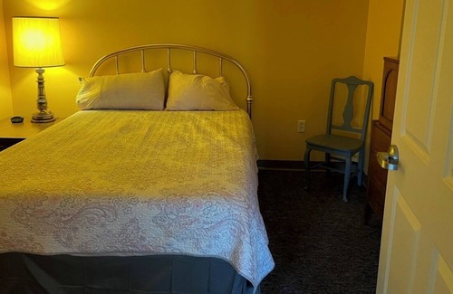 New Kensington Apartment | Pershing Heights 103