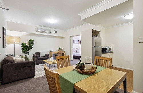 Northbridge Apartment | Perth Picture Perfect 1 BDR