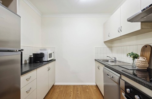 Northbridge Apartment | Perth Picture Perfect 1 BDR