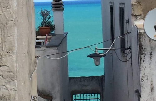 Mandrione House | Peschici: terrace with an incredible view