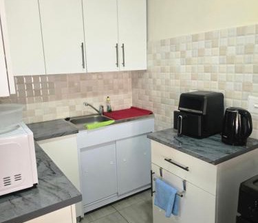 Ermelo House | Peshline Guest House Unit 1