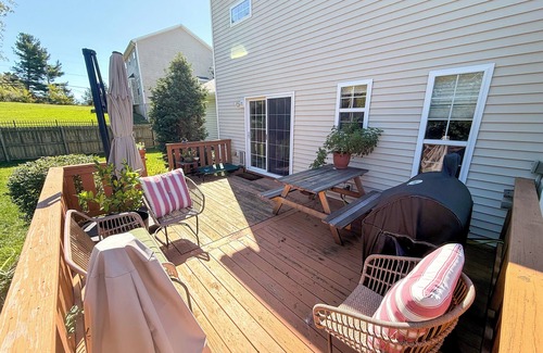 Elizabethtown House | Pet and kid friendly home in Elizabethtown