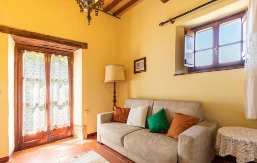 Monte Santa Maria Tiberina Apartment | Pet Friendly Apartment