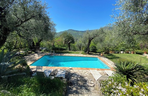 Tourrettes-sur-Loup Villa | Pet-friendly, private family home w/pool . Sleeps 6, 8 (w/sofa bed).