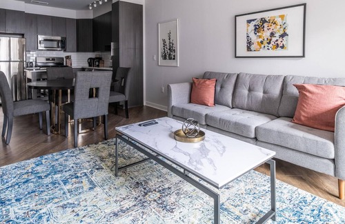 Reston Apartment | Pet-Friendly 1BR Near Reston Station + Parking
