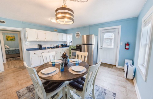 Colington Cottage | Pet Friendly - 2 Minute Walk to Beach - Updated and Modernized Spotless Clean