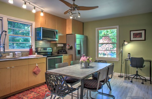 Skyland House | Pet-Friendly 2BR Cottage, Foosball, Grill, 10 Min to Asheville + Biltmore Pass