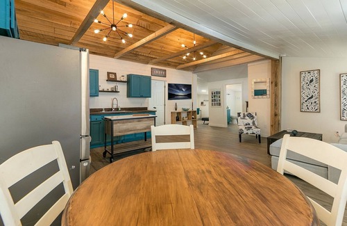 Sanford Cottage | Pet-Friendly 2BR Cottage in Downtown Sanford!
