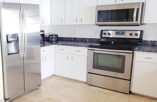 South Bradenton House | Pet friendly 3 BR Pool Home ⚓ on quiet cul-de-sac