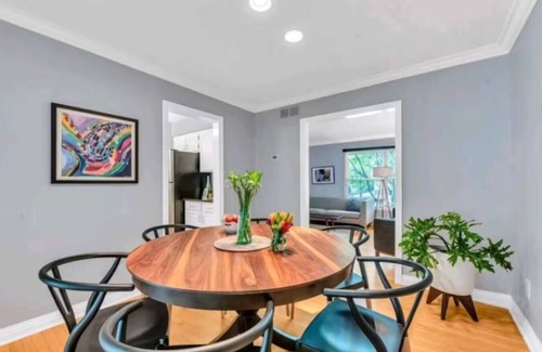 Drayton Plains Apartment | Pet Friendly 3 BR with Yard & Garage Near Beaumont