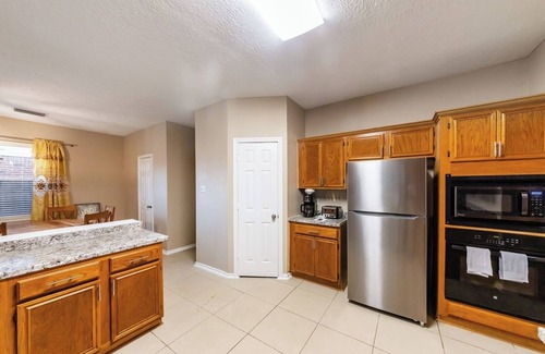 Clodine House | Pet-Friendly 3BR | Near First Colony Mall