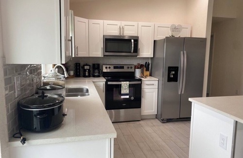 Highland House | Pet friendly 4 bed 3 Full bath house in charming Sebring next to Speedway