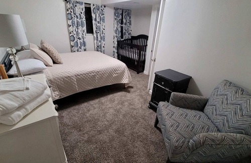 South Ogden House | Pet Friendly 5 Bed Home with Waffle Breakfast!