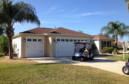 Duval House | Pet Friendly! - A 3 Bedroom, 2 Bath includes Golf Cart