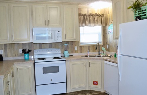 Navarre Cottage | Pet friendly, affordable vacation rentals