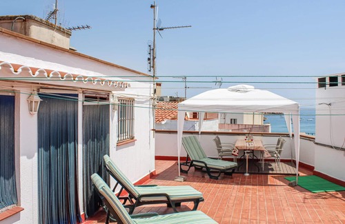Tossa de Mar Apartment | Pet friendly apartment in Tossa de Mar