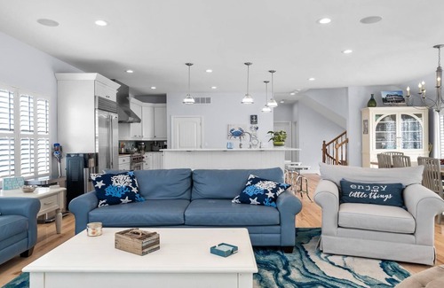 Surf City House | Pet Friendly, Bayside Surf City, Private yard, Pool, Elevator Roof Top Deck.