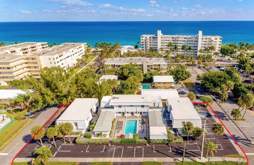 Deerfield Beach Apartment | Pet-Friendly Beach Studio #110 | Sleeps up to 3