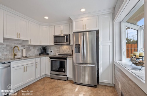 Mantoloking House | Pet friendly beach getaway! Extended stay discounts!