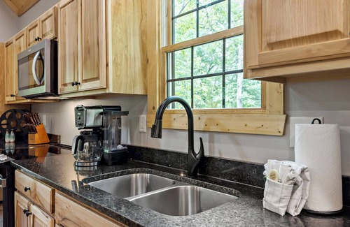 Lake Lure Cottage | Pet Friendly, Bear Paw by Carolina Properties