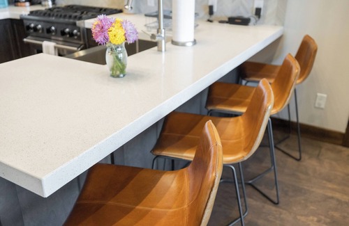 Park City Condo | Pet Friendly Blackstone Luxury Condo - Pool and Gym in Canyons Village.