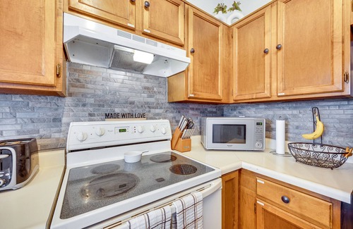 Southeast Colorado Springs House | Pet-Friendly Colorado Springs Home w/Mtn Views!