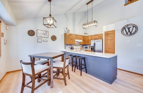 Southeast Colorado Springs House | Pet-Friendly Colorado Springs Home w/Mtn Views!