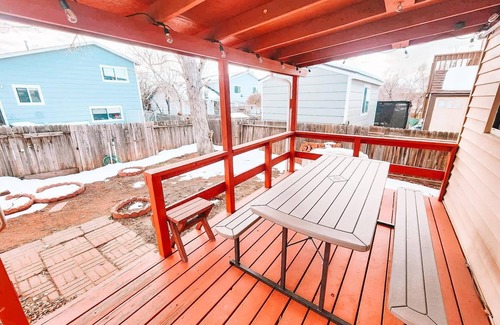 Colorado Springs House | Pet Friendly/Cozy 4-bedroom home/3 King Beds/Mins to Airport