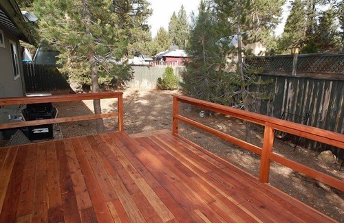 Tahoe Paradise House | Pet Friendly - Central to 3 Ski Resorts!