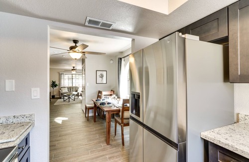 Casa Grande House | Pet-Friendly Casa Grande Townhome: Screened Atrium