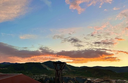Kimball Junction Condo | Pet friendly condo in park city