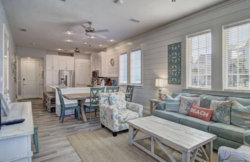 Cinnamon Shore Condo | Pet-Friendly Condo w/Beach Fun Decor & Resort Amenities@Cinnamon Shore