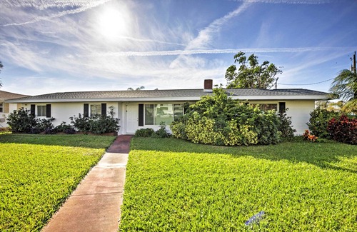 Orlando Heights Cottage | Pet-friendly Daytona Beach Home, Walk to the Ocean