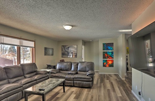 Des Moines House | Pet-Friendly Des Moines Retreat w/ Game Room!
